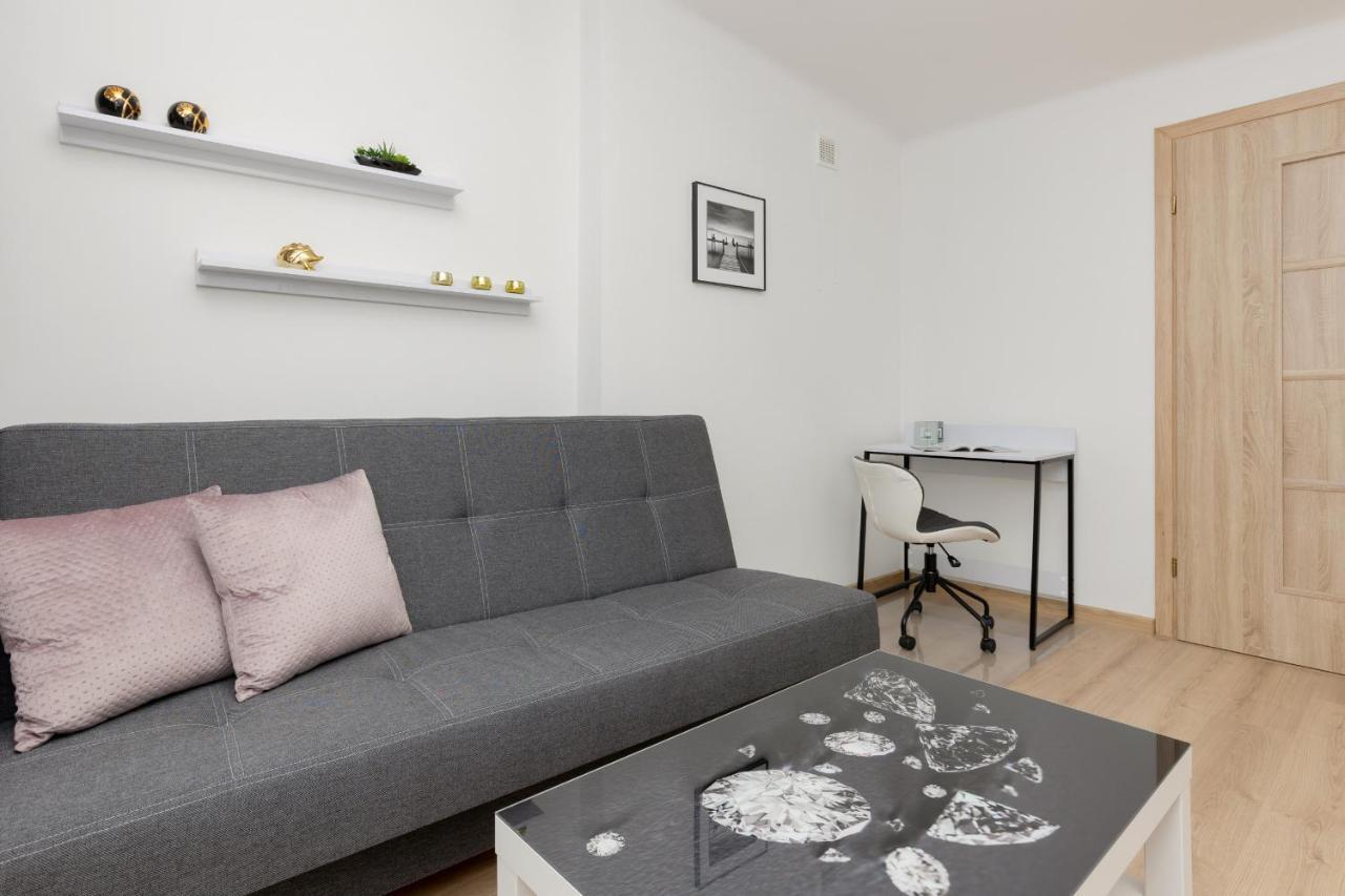 Apartment Cozy In The City Center Mazowiecka By Renters Warsaw
