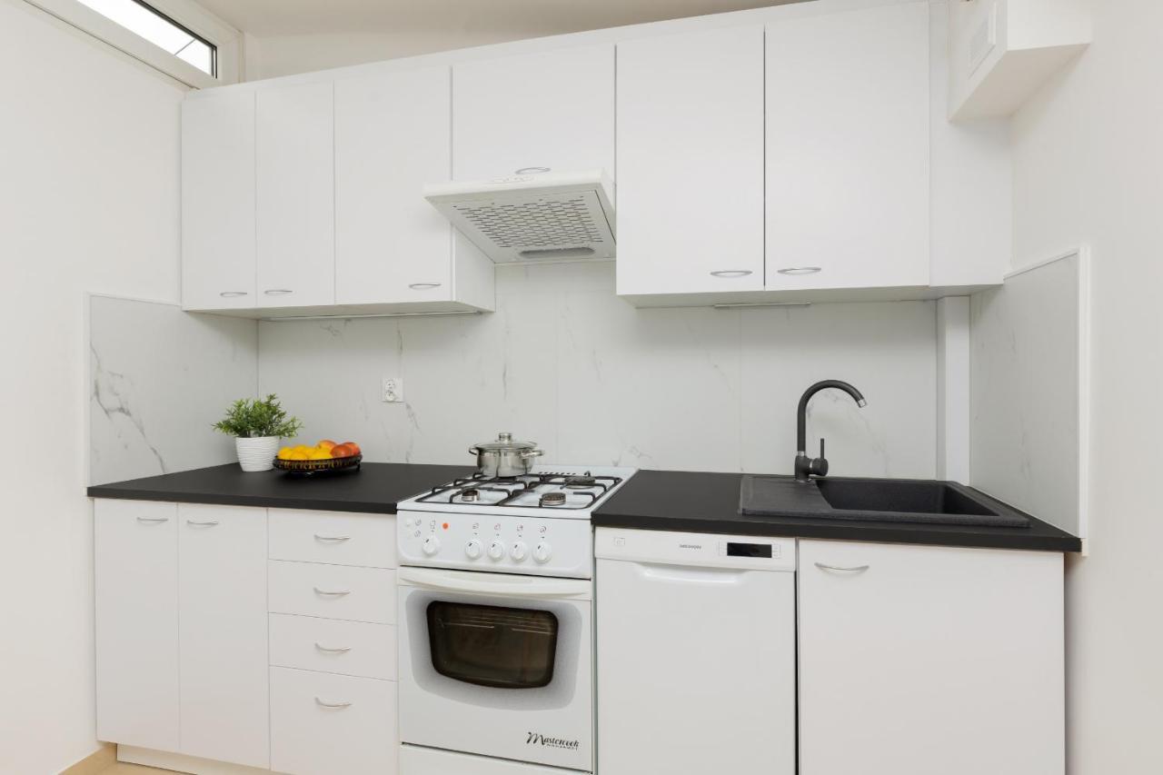 Cozy In The City Center Mazowiecka By Renters Warsaw