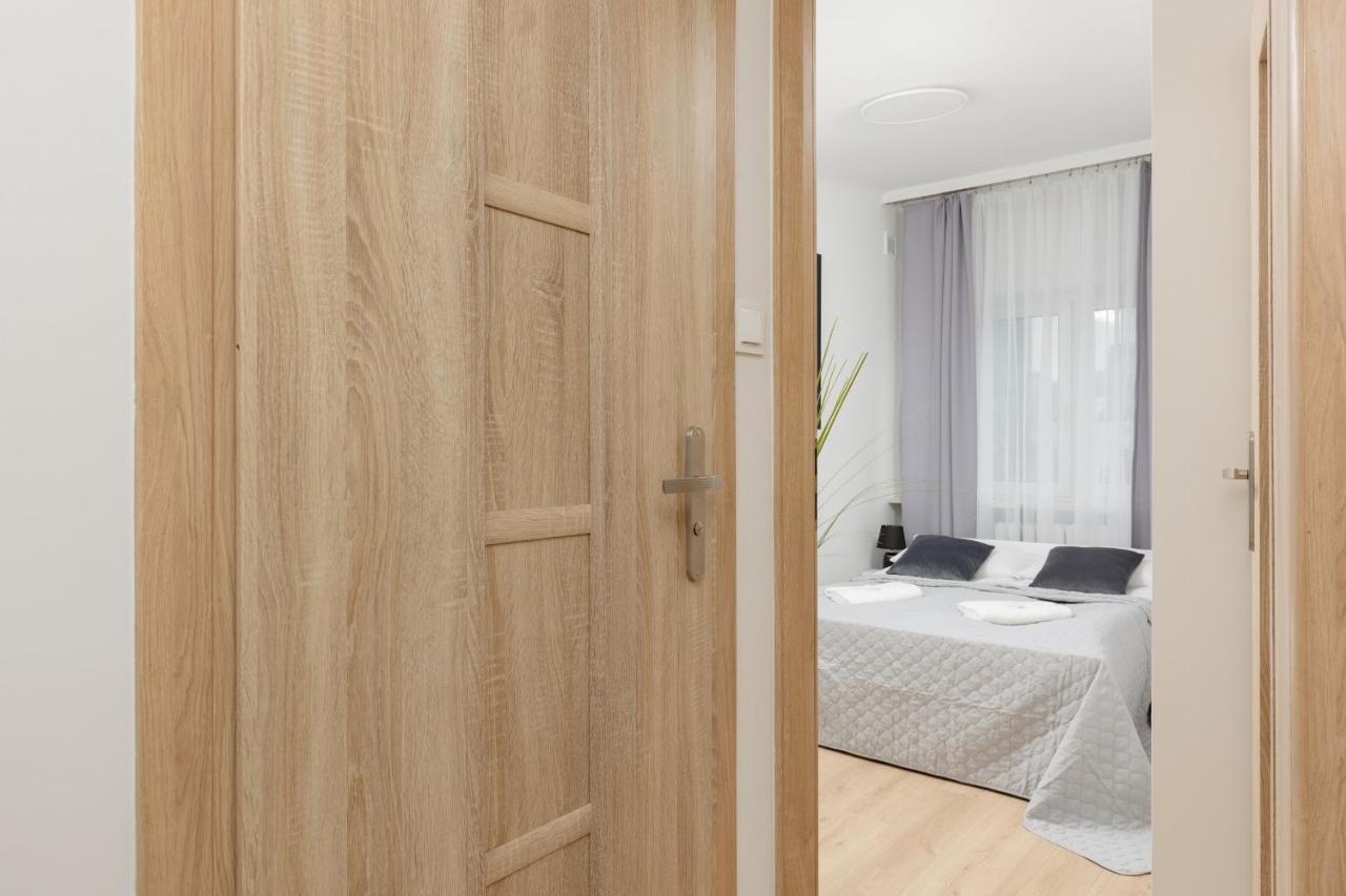 Apartment Cozy In The City Center Mazowiecka By Renters Warsaw